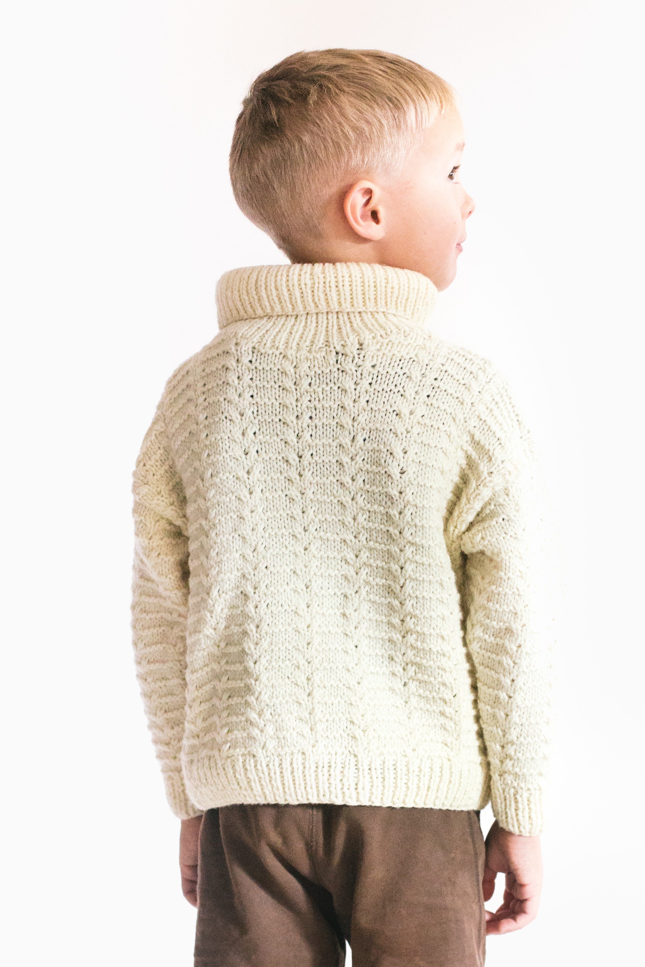 138 Child's Pullover Sweater Knitting Pattern - PDF