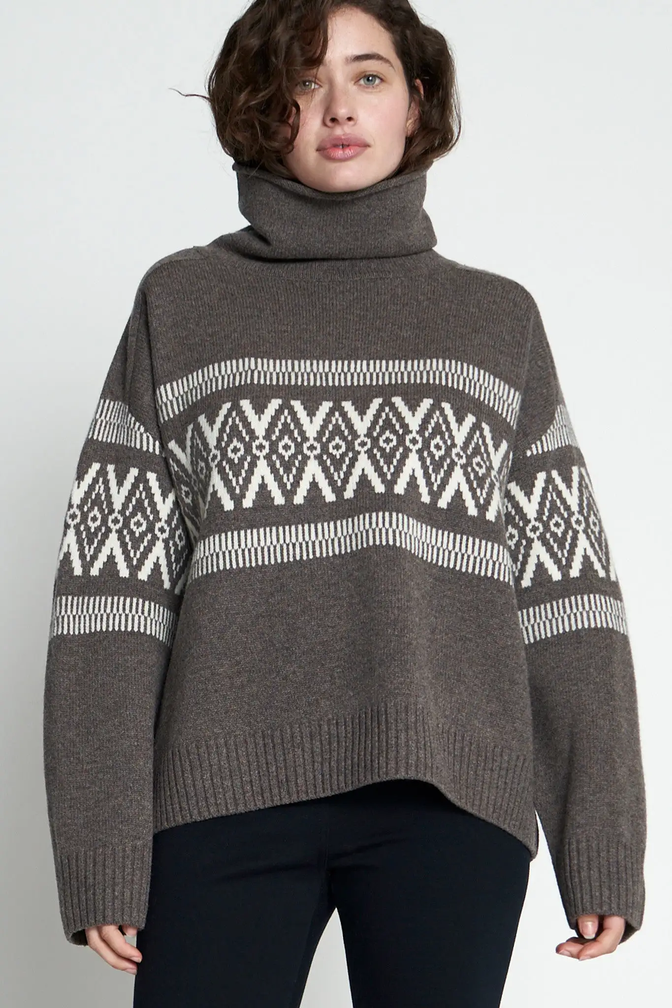 Cabin Sweater | Coffee/Cream