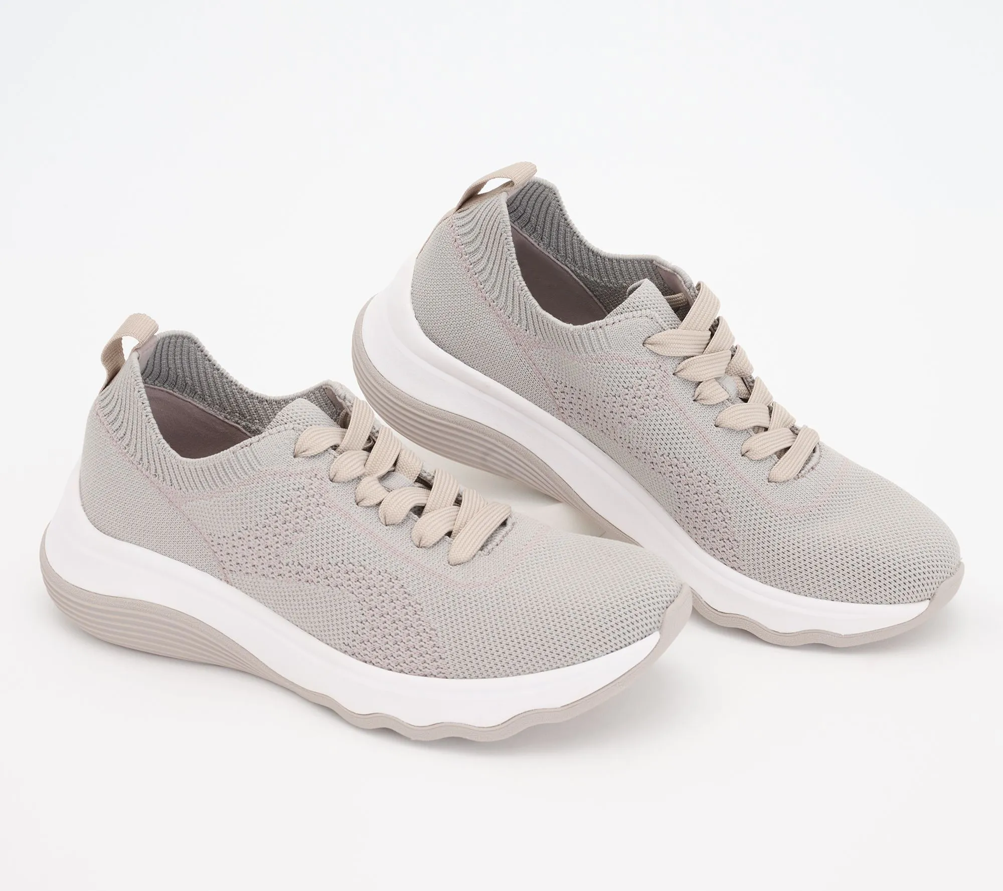 Clarks Cloudsteppers Lace-Up Sneaker - Circuit Tie