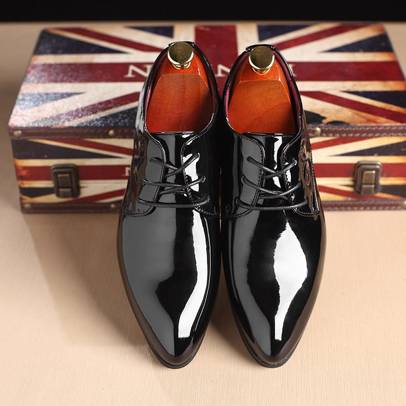 Classic Retro Brogue Shoes Patent Leather Mens Lace-Up Dress Business  Shoes