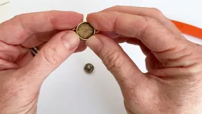 Jewelry Making Tutorial: How to Make a Focal Link with a Button and a Bezel