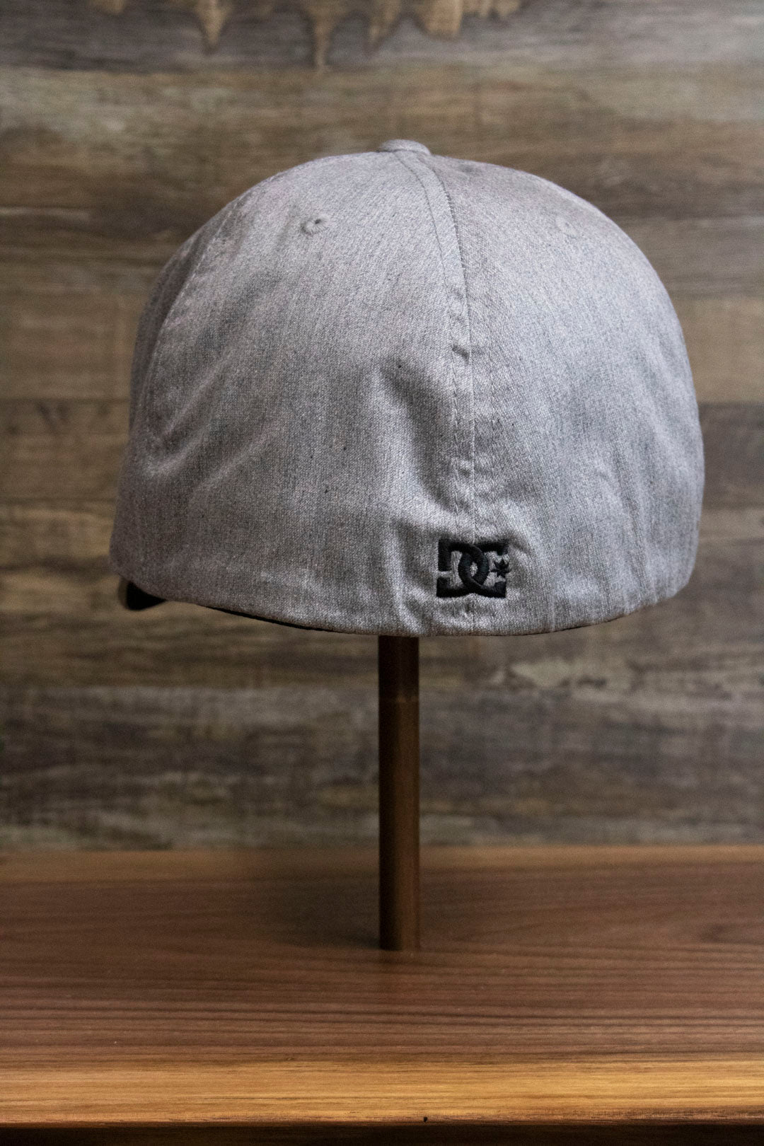 Light Gray Bentbrim Skater Hat | DC Shoes Black Bottom Heather Gray Flexfit Cap