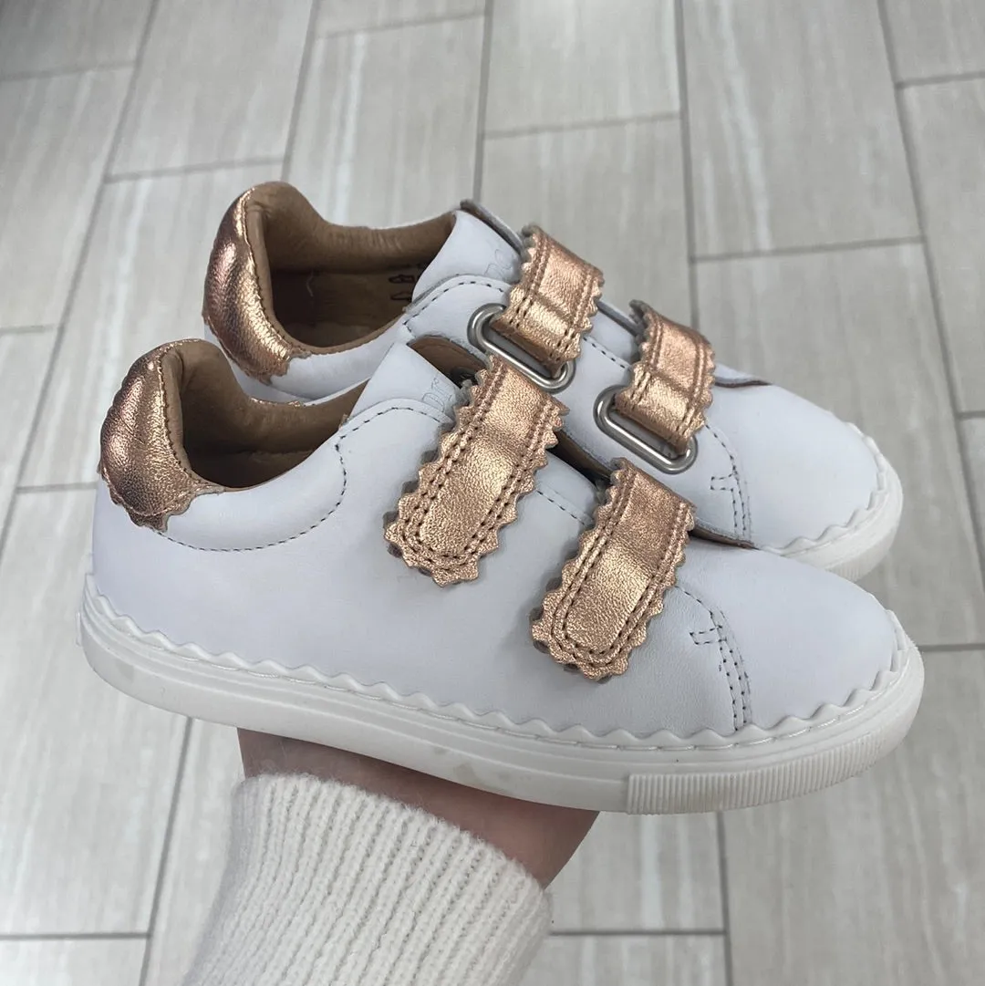 Porte White and Rose Gold Scalloped Velcro Sneaker