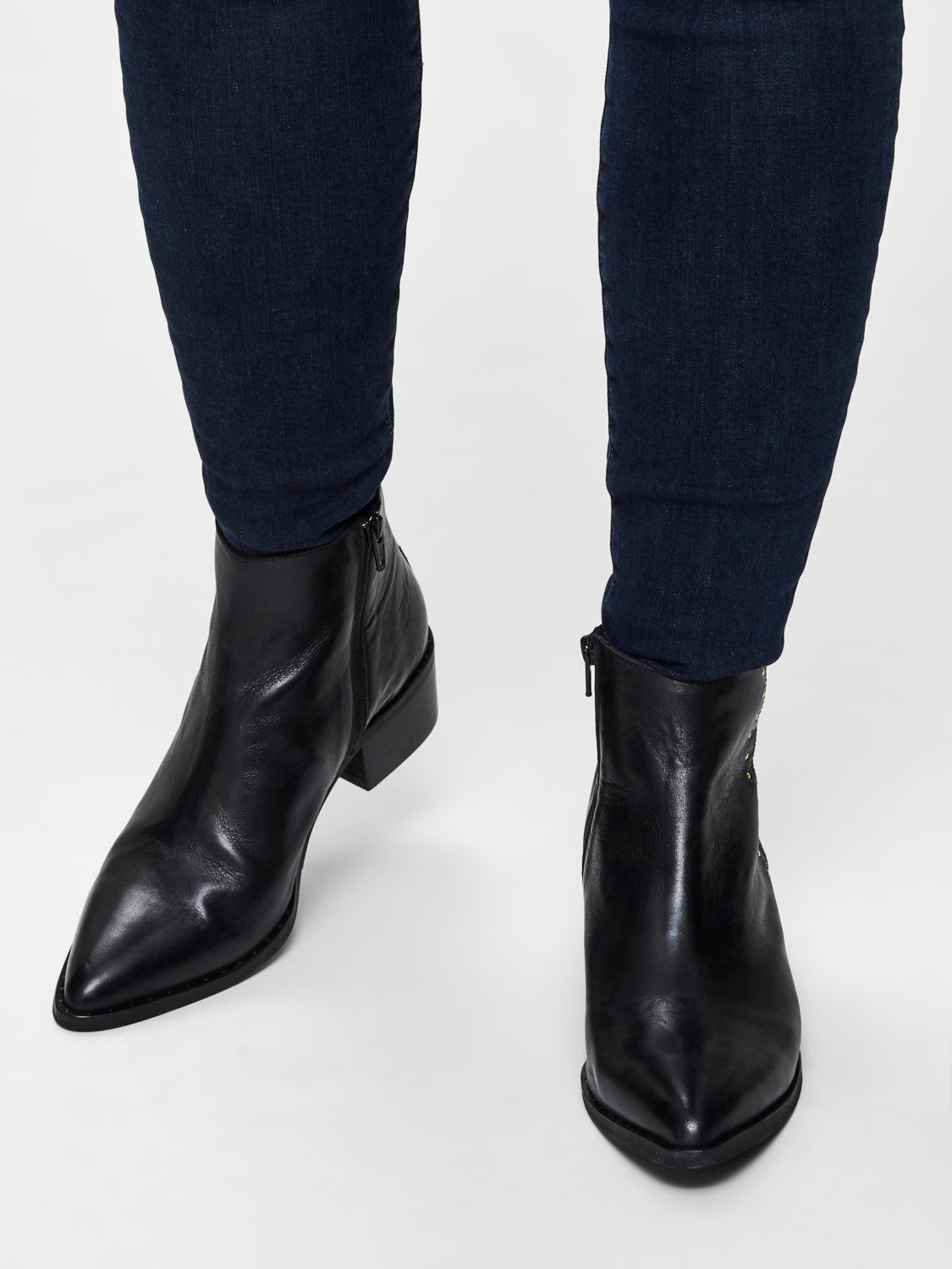 SELECTED FEMME Black leather ankle boot