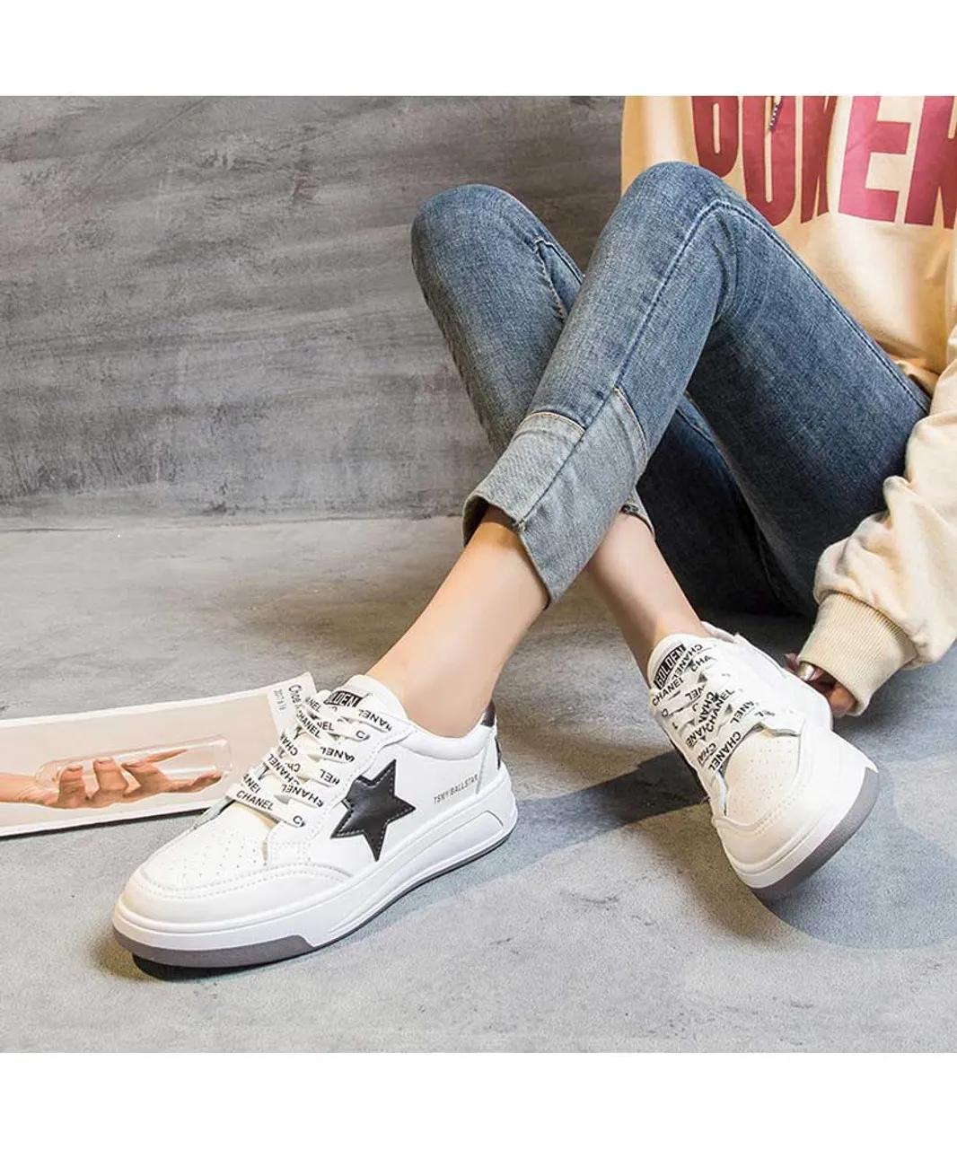 White black star letter print shoe sneaker