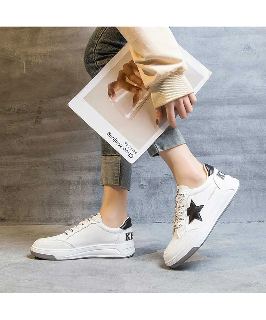 White black star letter print shoe sneaker